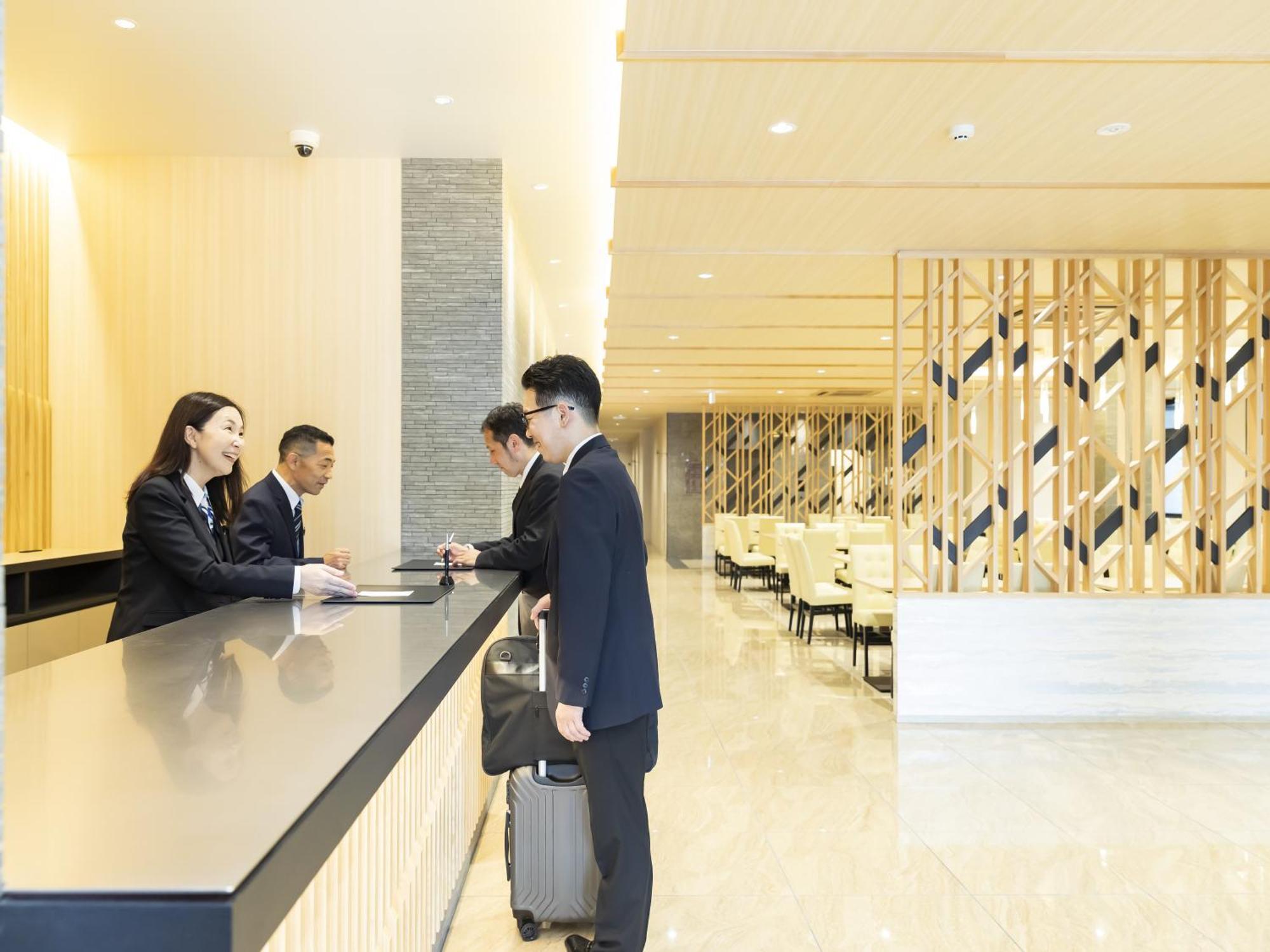 Kyoto Plaza Hotel Kintetsu Jujo Екстериор снимка